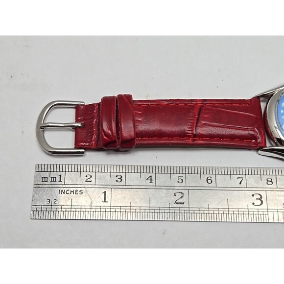 WYL Snowman Christmas Quartz Watch Red Leather Strap Novelty New Battery USA 3D - Picture 8 of 11